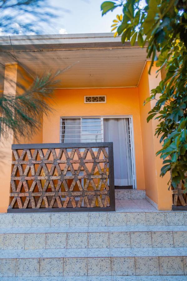 Auberge La Caverne Kigali Bagian luar foto
