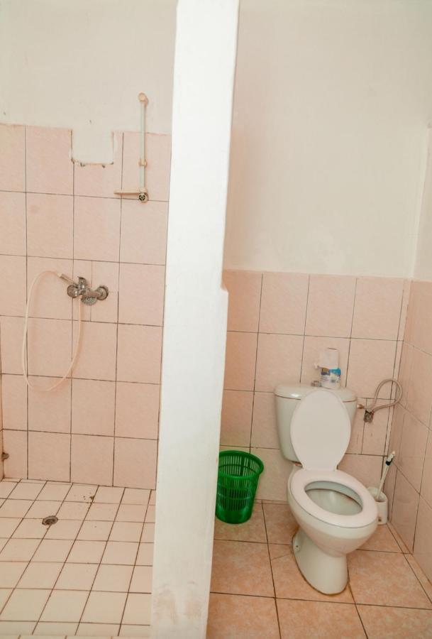 Auberge La Caverne Kigali Bagian luar foto