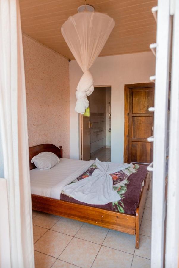 Auberge La Caverne Kigali Bagian luar foto